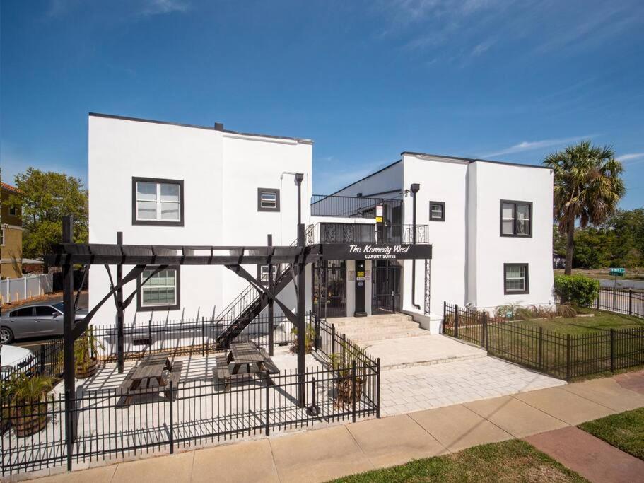 Modern Westshore Apartment Tampa